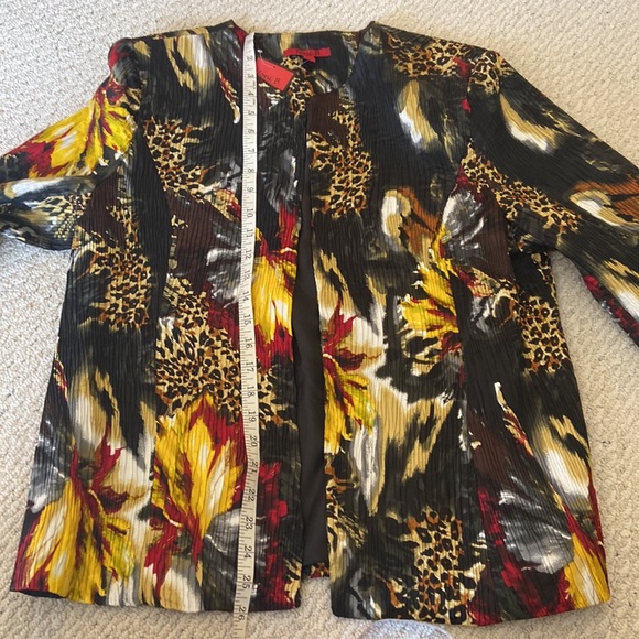 Joni B. Silky Floral & Animal Print Jacket - Picture 6 of 10